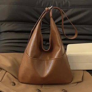 حقيبة كتف INS Simple Commuter Underarm ذات سعة كبيرة وحقيبة كتف ذات ملمس مميز