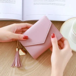 موضة قصيرة النساء محافظ بولي Leather جلد النساء الفاخرة شرابات المحفظة غلق بمشبك محفظة صغيرة الاتجاه محفظة نسائية للعملات المعدنية حامل بطاقة السيدات الحقيبة