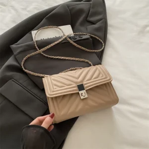 حقيبة كروس بودي نسائية تصميم منسوج حجم صغير عملي حمالة سلسلة أنيقة